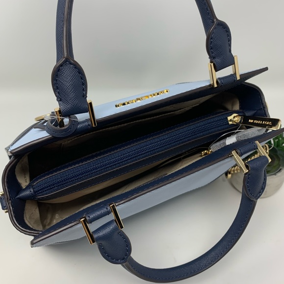 Michael Kors Prism Medium Messenger - Picture 7 of 10